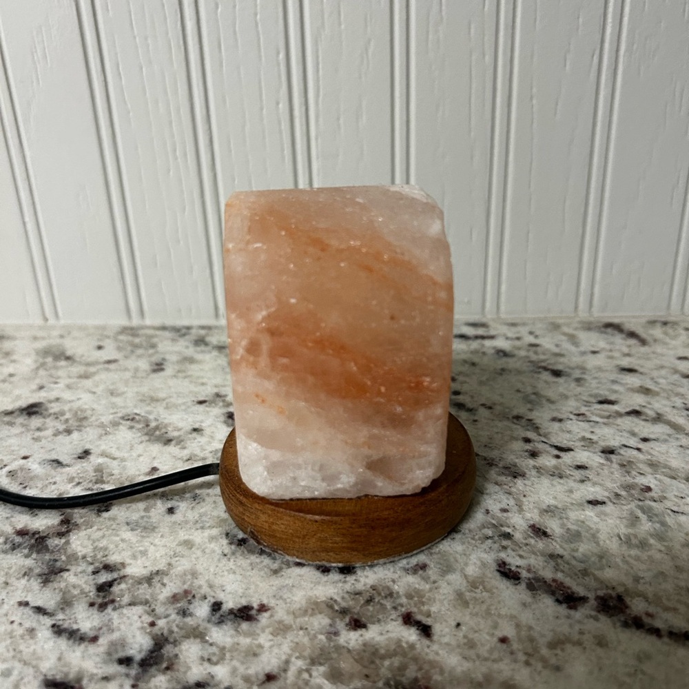 Heart Shaped USB Salt Lamp - Picture 7 of 9